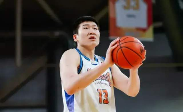 乐鱼平台-短训营官宣3人离队！赵柏清伊福攻强守弱，李炎哲状态低迷！|中国男篮|篮板|郭士强|数据|新疆_新浪新闻